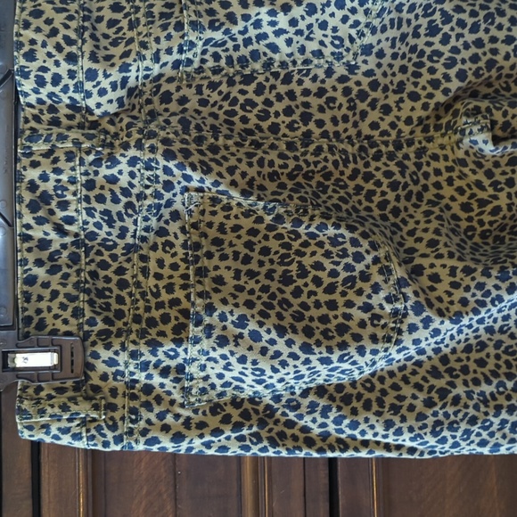 Talbot's cheetah pants - Picture 4 of 4